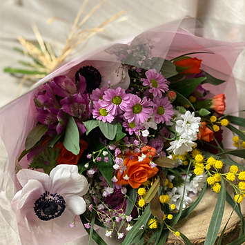 Bouquet à la Main de Fleurs Fraîches M