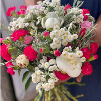 Bouquet à la Main de Fleurs Fraîches M