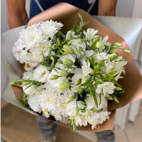  Bouquet à la Main de Fleurs Fraîches L