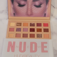 HUDA BEAUTY EYESHADOW PALETTE 19.7G