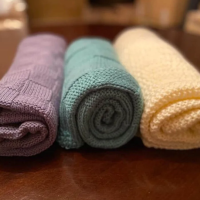 Couverture en laine hand-made pour nouveau-né