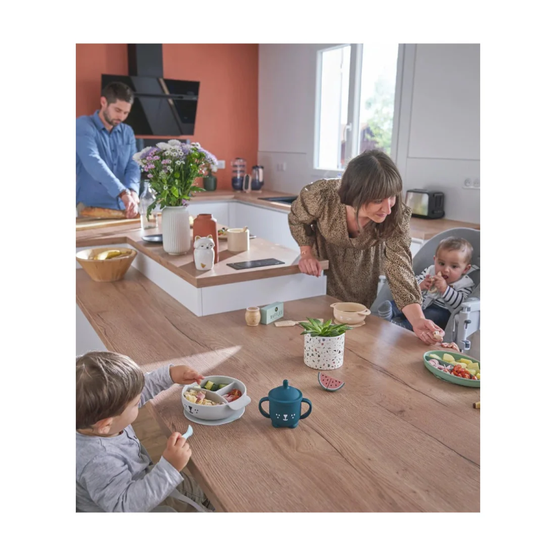 Babymoov Kit Repas Bébé LEARN'ISY Dog 15-24 mois (bol silicone + cuillère + bavoir + tasse)