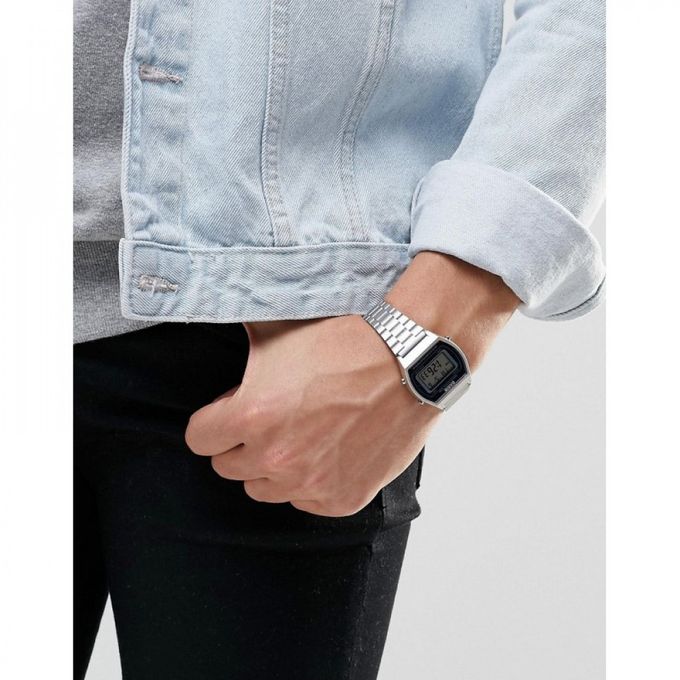 Casio – Vintage collection – Alarme multiple – Bracelet en acier inoxydable – B640WD-1AVDF