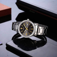 Casio – Index dorés – Cadran noir – Tout en acier inoxydable – MTP-1302D-1A2VDF