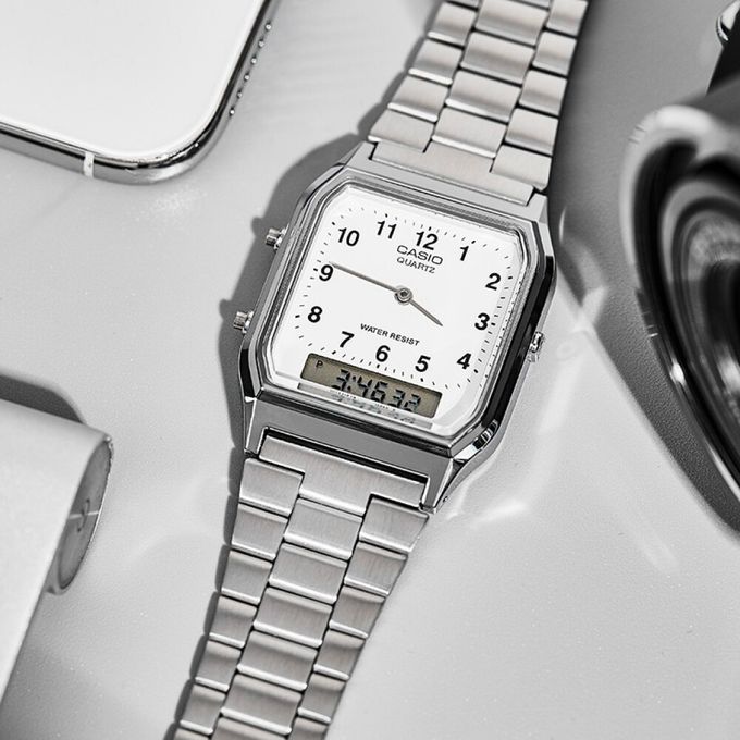 Casio – Design classique pour Homme · Double montre – AQ-230A-7B