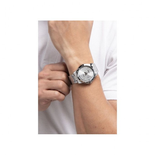 Casio – Montre homme en acier inoxydable – MTP-V004D-7B2U Casio – Montre homme en acier inoxydable – MTP-V004D-7B2U