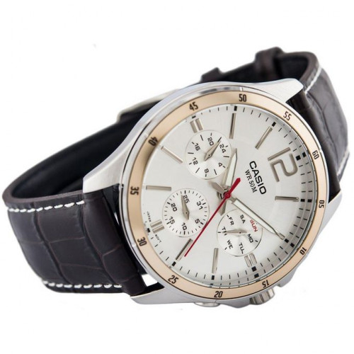 Casio – Montre homme doré argenté – Bracelet en cuir marron – MTP-1374L-7AVDF Casio – Montre homme doré argenté – Bracelet en cuir marron – MTP-1374L-7AVDF