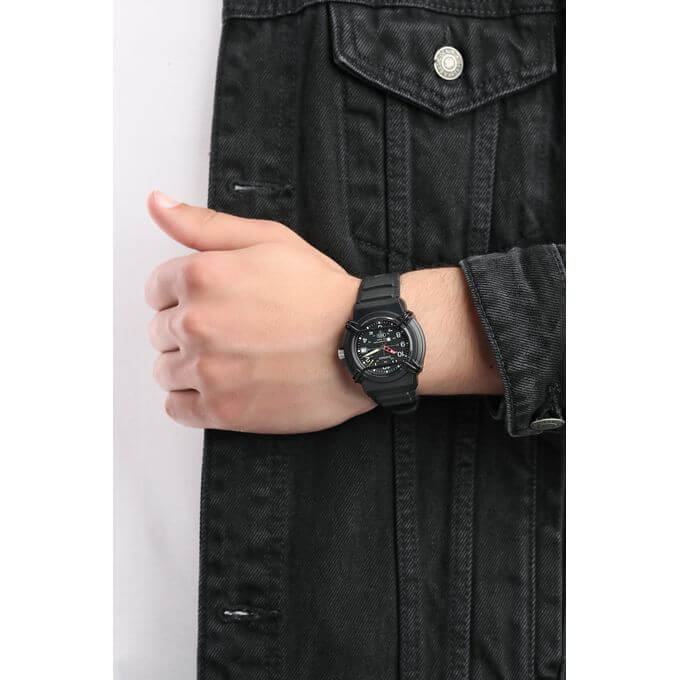 Casio – Cadran noir – Avec dateur sur 3h – Bracelet en silicone noir – HDA-600B-1BVDF