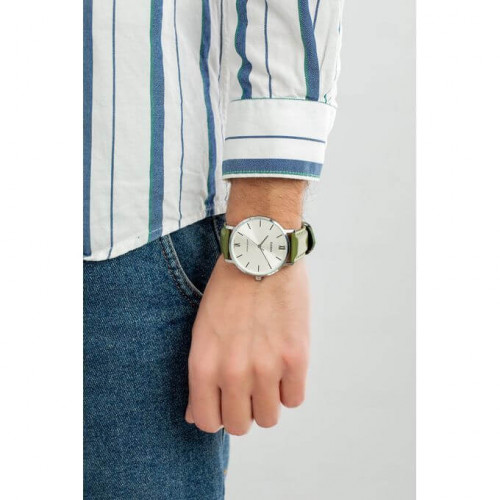 Casio – Bracelet en cuir vert – Cadran argenté – Boîtier extra plat – MTP-VT01L-3B Casio – Bracelet en cuir vert – Cadran argenté – Boîtier extra plat – MTP-VT01L-3B