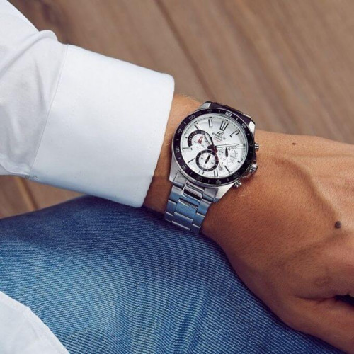 Casio – Collection Edifice pour Homme – Cadran blanc – Chronographe – EFV-570D-7AV Casio – Collection Edifice pour Homme – Cadran blanc – Chronographe – EFV-570D-7AV
