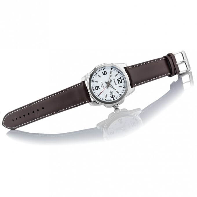Casio – Montre homme – Bracelet cuir marron – Cadran blanc – MTP-1314L-7A