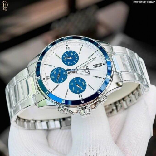 Casio – Design cool et sportif pour hommes – Cadran blanc & étanche 50 m – Tout en acier inoxydable – MTP-1374D-7A2V Casio – Design cool et sportif pour hommes – Cadran blanc & étanche 50 m – Tout en acier inoxydable – MTP-1374D-7A2V