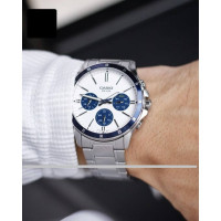 Casio – Design cool et sportif pour hommes – Cadran blanc & étanche 50 m – Tout en acier inoxydable – MTP-1374D-7A2V