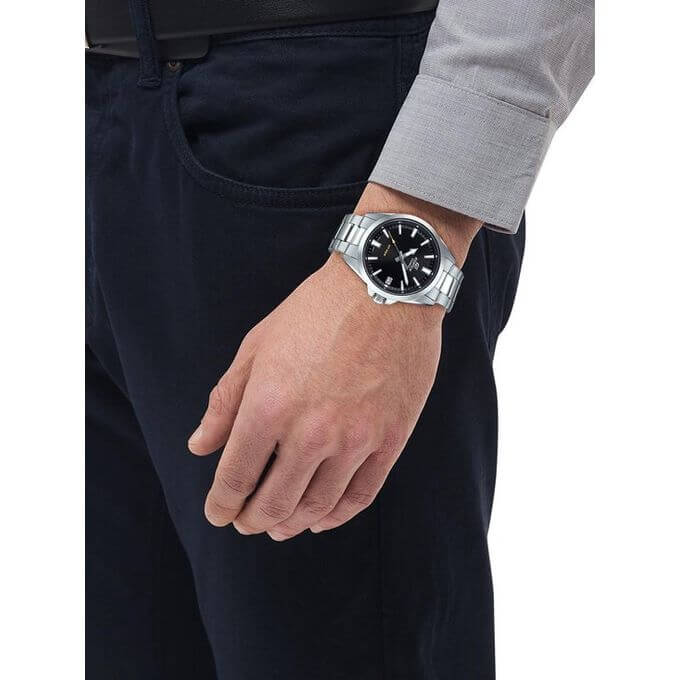 Casio – Montre pour hommes cadran noir – WR 100 mètres – Bracelet en inoxydable – EFV-100D-1AV