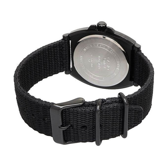 Casio – Montre noir en bracelet nylon – Étanche 50 m – Avec dateur – MTP-E715C-8AVDF