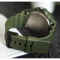 Casio – Vert cadran noir – Diamètre boîtier : 55 mm – Étanche 100 m – MRW-210H-3AVDF