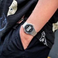 Casio – Numérique – Vintage Collection ronde argentée – Bracelet en acier inoxydable – A171WE-1ADF