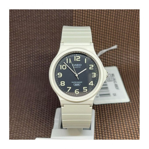 Casio – Blanche – Index chiffres blancs sur cadran noir – Bracelet en silicone blanc – MQ-24UC-8BDF Casio – Blanche – Index chiffres blancs sur cadran noir – Bracelet en silicone blanc – MQ-24UC-8BDF