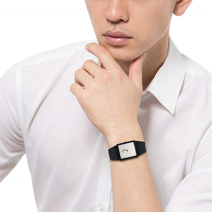 Casio MQ-38-7ADF – Pour homme – Classique cadran blanc rectangulaire – Bracelet silicone