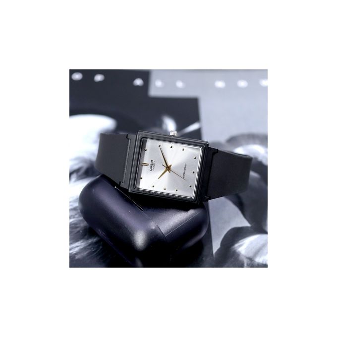 Casio MQ-38-7ADF – Pour homme – Classique cadran blanc rectangulaire – Bracelet silicone