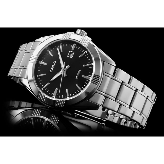 Casio – Cadran noir avec dateur – Aiguilles fluorescentes – MTP-1308D-1AVDF