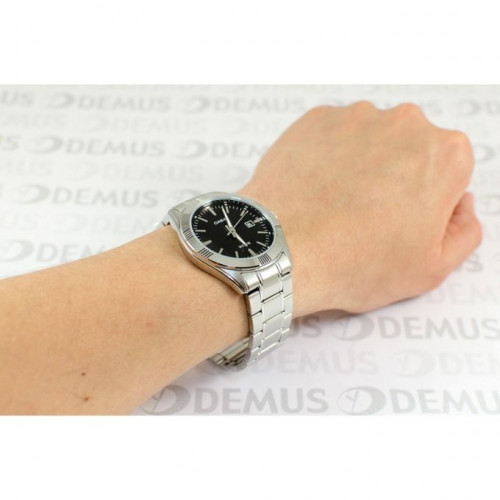 Casio – Cadran noir avec dateur – Aiguilles fluorescentes – MTP-1308D-1AVDF Casio – Cadran noir avec dateur – Aiguilles fluorescentes – MTP-1308D-1AVDF