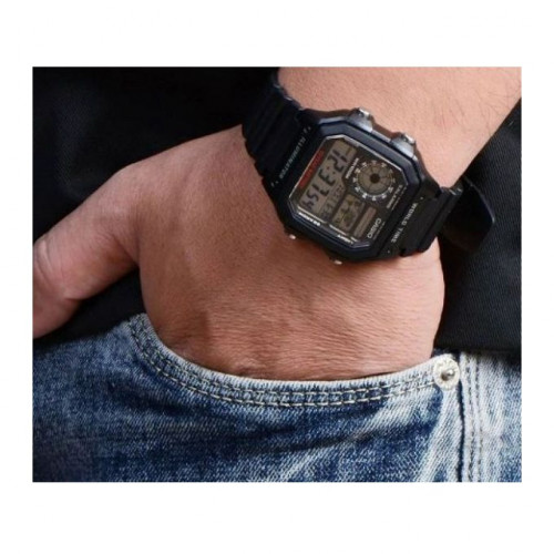 Casio – Montre homme digitale – Bracelet noir – AE-1200WH-1AVDF Casio – Montre homme digitale – Bracelet noir – AE-1200WH-1AVDF