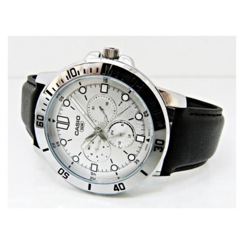 Casio – Montre homme – Cadran argenté – Bracelet cuir noir – MTP-VD300L-7EUDF Casio – Montre homme – Cadran argenté – Bracelet cuir noir – MTP-VD300L-7EUDF