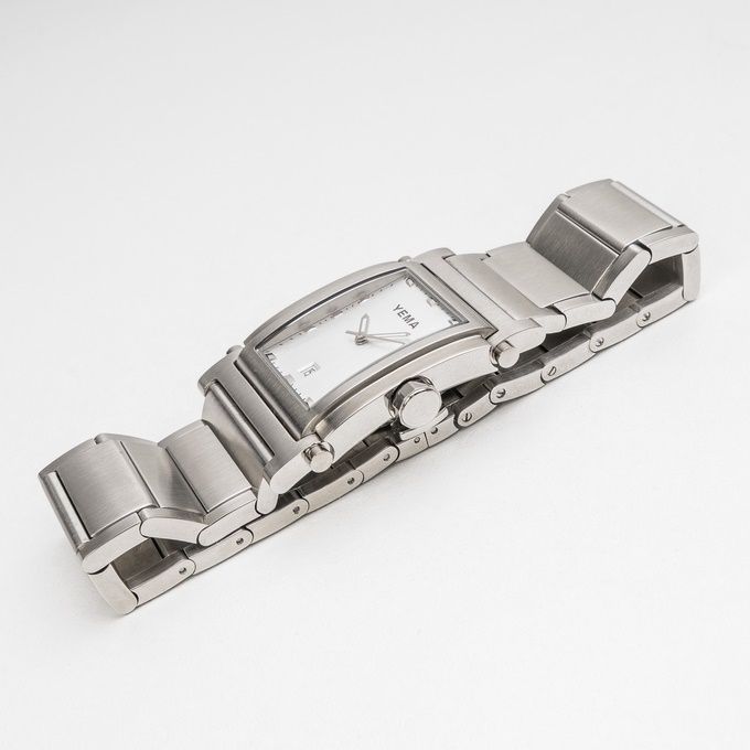 YEMA – Montre homme – Rectangulaire – Boîtier argenté – Bracelet métallique argenté – FR307