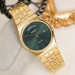 Casio – Belle montre classique dorée et fond vert pour hommes – Bracelet en acier inoxydable avec dateur jours/mois – MTP-B146G-3AV Casio – Belle montre classique dorée et fond vert pour hommes – Bracelet en acier inoxydable avec dateur jours/mois – MTP-B146G-3AV