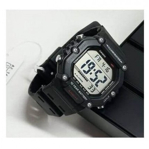 Casio – Montre sport pratique et robuste noir pour hommes – Autonomie pile 10 ans – Étanche 100 m – AE-1600H-1AV Casio – Montre sport pratique et robuste noir pour hommes – Autonomie pile 10 ans – Étanche 100 m – AE-1600H-1AV