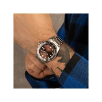 Casio – Sous-marine pour hommes – Fond marron – Étanche 200 m – Tout en acier inoxydable – MDV-107D-5AV