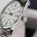 Casio – Montre classique au fond blanc nacré pour hommes – Étanche 50 m – Tout en acier inoxydable – MTP-1302DS-7AV Casio – Montre classique au fond blanc nacré pour hommes – Étanche 50 m – Tout en acier inoxydable – MTP-1302DS-7AV
