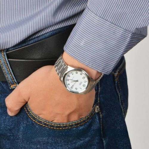 Casio – Montre pour hommes – Argentée cadran blanc avec dateur – Étanche – MTP-1183A-7B Casio – Montre pour hommes – Argentée cadran blanc avec dateur – Étanche – MTP-1183A-7B