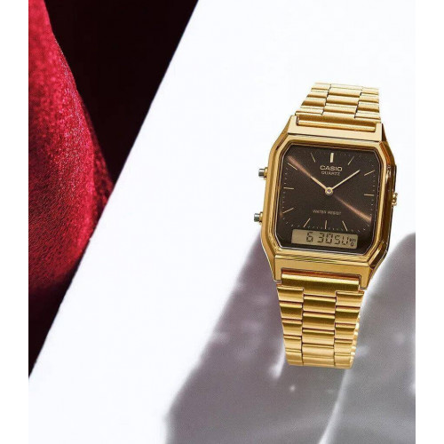 Casio – Vintage au style classique dorée et fond marron – Double montres avec bracelet en acier inoxydable – AQ-230GA-5AMQY Casio – Vintage au style classique dorée et fond marron – Double montres avec bracelet en acier inoxydable – AQ-230GA-5AMQY