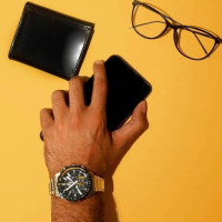 Casio – Edifice Collection pour hommes – Chronographe à énergie solaire & à cristaux de saphir anti-rayures – EFS-S550DB-1AV