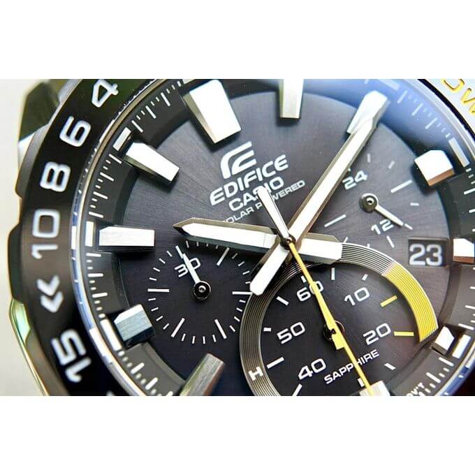 Casio – Edifice Collection pour hommes – Chronographe à énergie solaire & à cristaux de saphir anti-rayures – EFS-S550DB-1AV