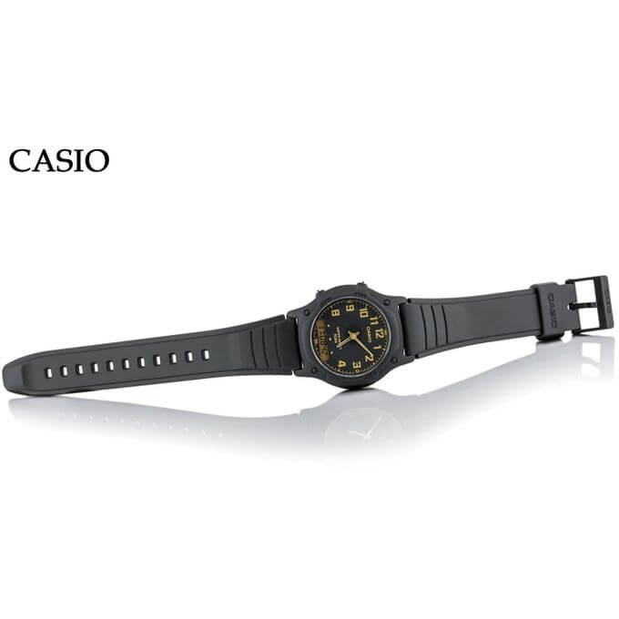 Casio – Double montres numérique/analogique – Étanche jusqu’à 50 m – Bracelet en résine – AW-49H-1BV