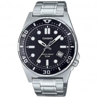 Casio – Montre analogique pour hommes – Fond noir – Étanche 50 m – Tout en acier inoxydable – MTD-135D-1AV