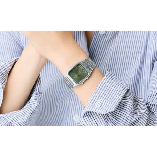 Casio – Vintage Collection double montres – Fond vert & bracelet en acier inoxydable – AQ-230A-3AMQY Casio – Vintage Collection double montres – Fond vert & bracelet en acier inoxydable – AQ-230A-3AMQY