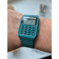 Casio – Style rétro Vintage avec mini-calculatrice révolutionnaire – Bracelet en résine Bio de couleur turquoise foncé – CA-53WB-3B