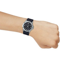 Casio – Montre en bracelet résine noir – Étanche – Argentée cadran noir – MTP-VD300-1B