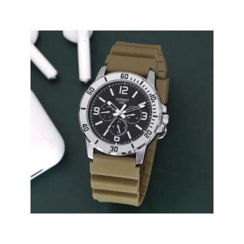 Casio – Montre en bracelet résine beige – Étanche – Argentée cadran noir – MTP-VD300-5B Casio – Montre en bracelet résine beige – Étanche – Argentée cadran noir – MTP-VD300-5B