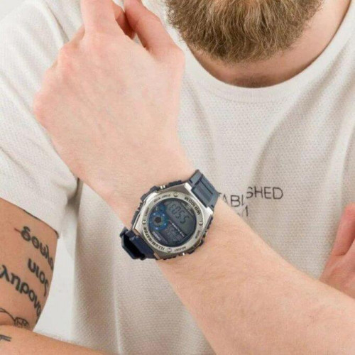 Casio – Bracelet en résine bleu & Autonomie de batterie de 10 ans – Étanchéité 100 mètres – MWD-100H-2AV Casio – Bracelet en résine bleu & Autonomie de batterie de 10 ans – Étanchéité 100 mètres – MWD-100H-2AV