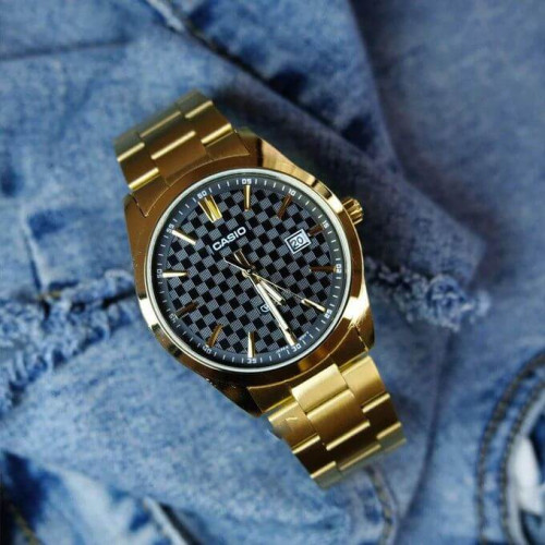 Casio – Montre dorée, cadran noir et index dorés pour hommes – Afficheur de date – Tout en acier inoxydable – MTP-VD03G-1A Casio – Montre dorée, cadran noir et index dorés pour hommes – Afficheur de date – Tout en acier inoxydable – MTP-VD03G-1A