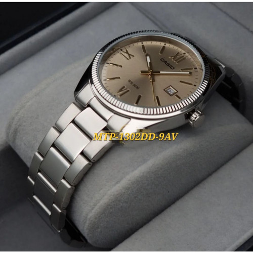 Casio – Montre classique fond doré pour hommes – Tout en acier inoxydable – Avec dateur – MTP-1302DD-9AV Casio – Montre classique fond doré pour hommes – Tout en acier inoxydable – Avec dateur – MTP-1302DD-9AV