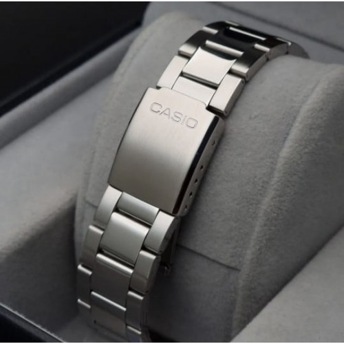 Casio – Montre classique fond doré pour hommes – Tout en acier inoxydable – Avec dateur – MTP-1302DD-9AV Casio – Montre classique fond doré pour hommes – Tout en acier inoxydable – Avec dateur – MTP-1302DD-9AV