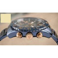 Festina – La douceur à votre poignet, Boîtier bleu en céramique – Étanche 100 m – F20576/1