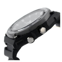 Casio – Sport avec Bouton de lumière – W.R 100 mètres, Cadran noir – Bracelet en résine – MW-620H-1AV