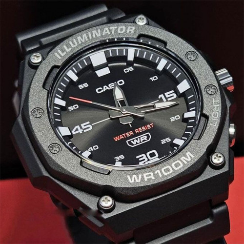 Casio – Sport avec Bouton de lumière – W.R 100 mètres, Cadran noir – Bracelet en résine – MW-620H-1AV Casio – Sport avec Bouton de lumière – W.R 100 mètres, Cadran noir – Bracelet en résine – MW-620H-1AV